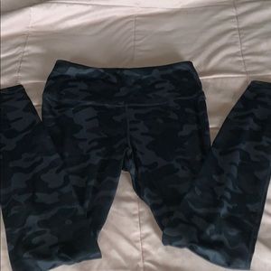 Camo leggings